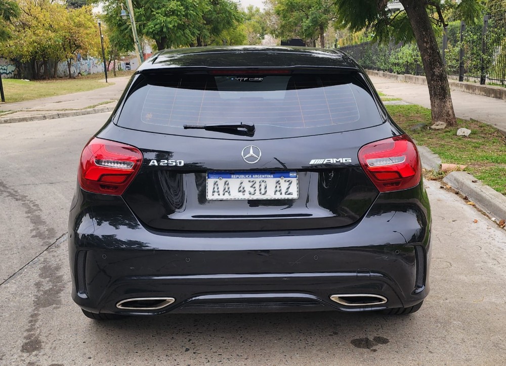 Mercedes-Benz Clase A A250 Amg-Line 2.0 — foto 11